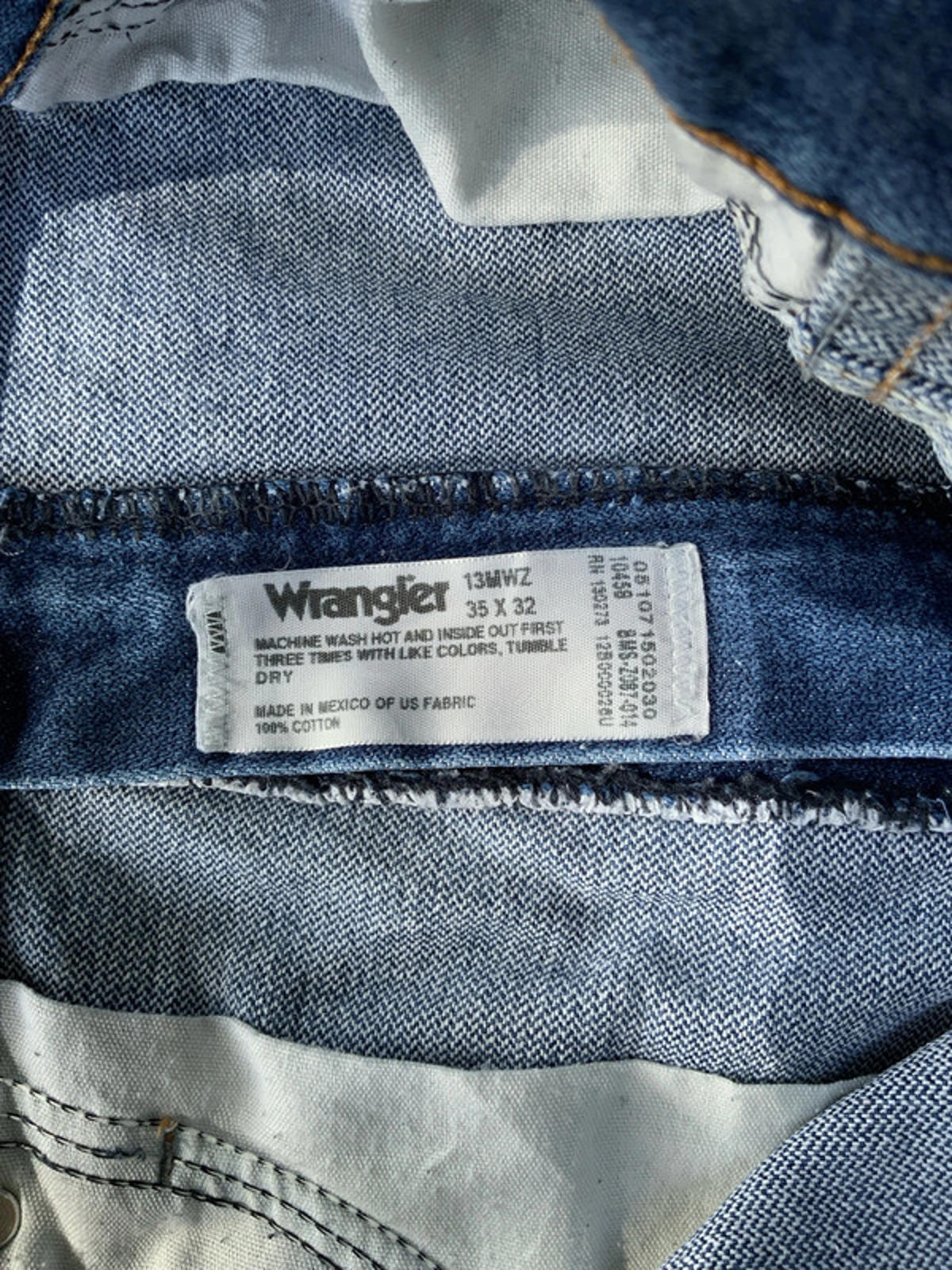 Wrangler denim shorts 35 waist