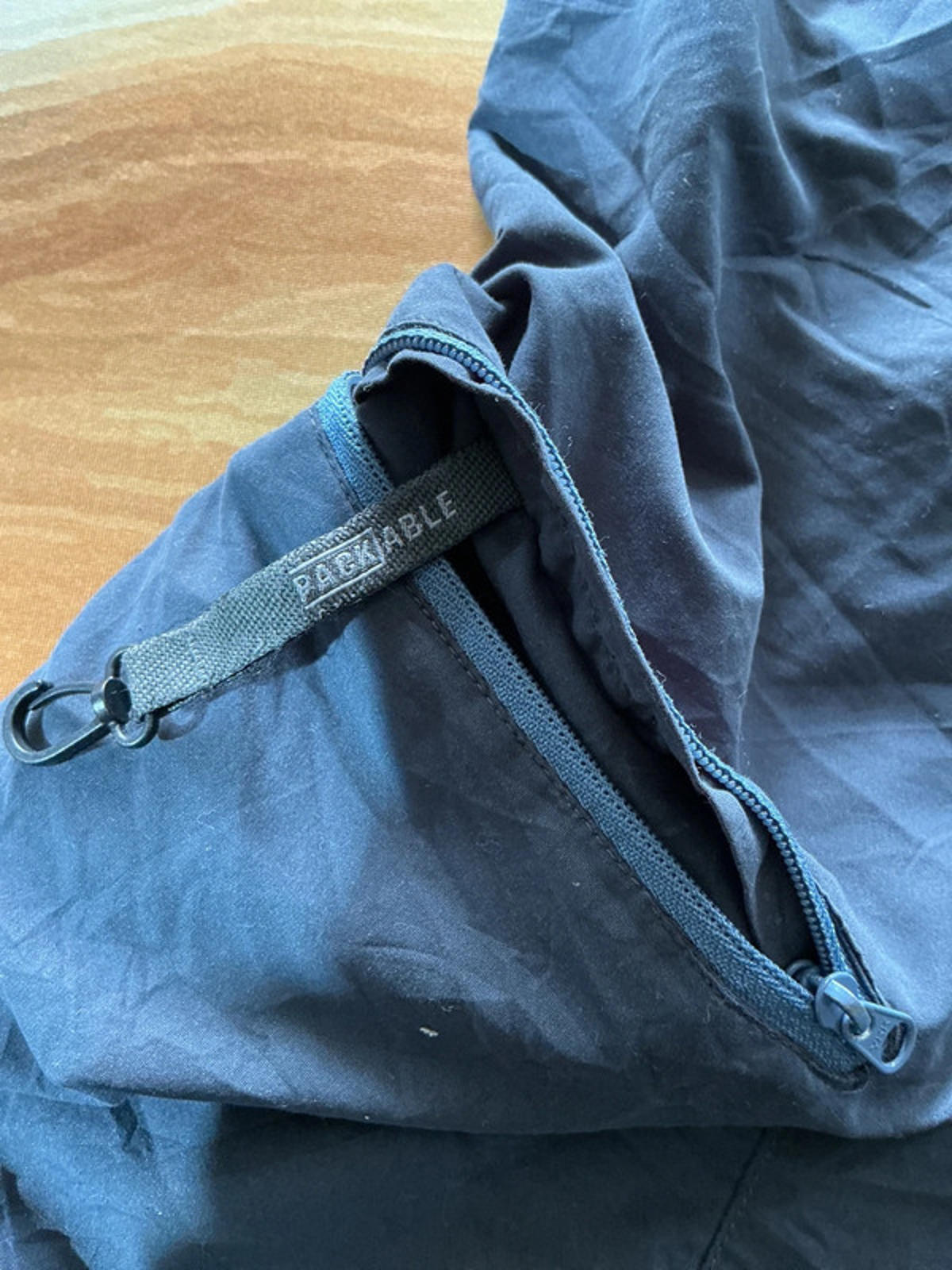 Columbia shorts large
