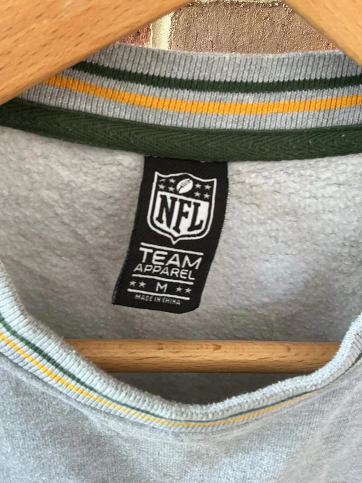 NFL packers sweatshirt medium