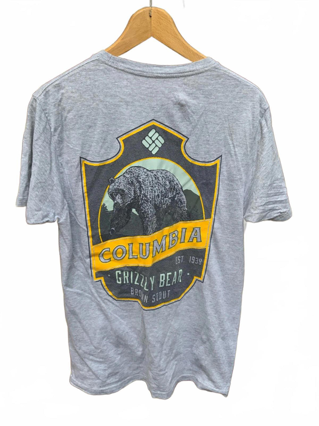 Columbia Grey Grizzly Bear Graphic T-Shirt Size M Casual Outdoor Wear