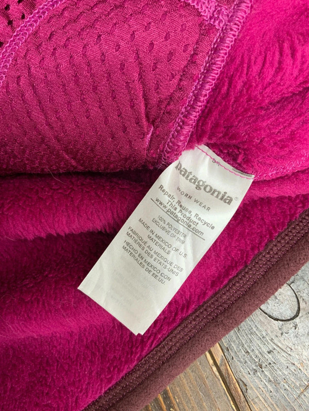 Patagonia Women's Size Small  Purple Fleece Pulleover Jacket Cozy Warm