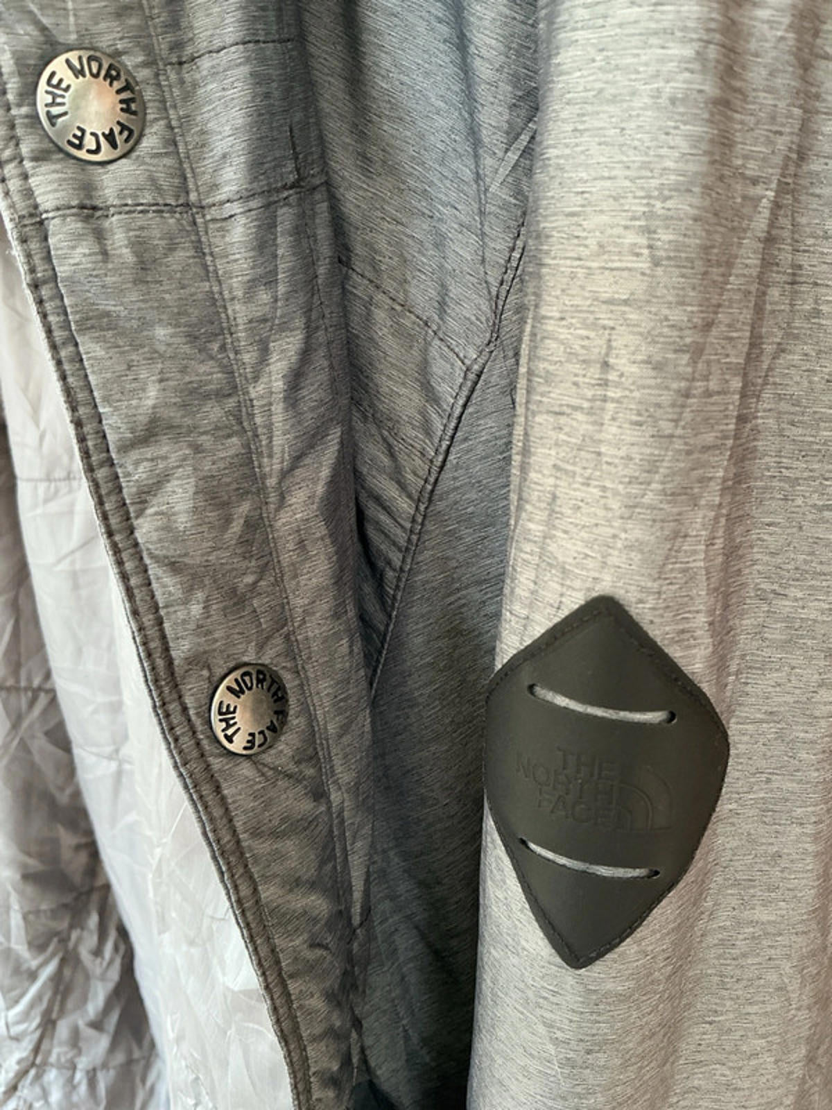 The North Face Shacket Padded Stud Close XL Gray Utility Shirt