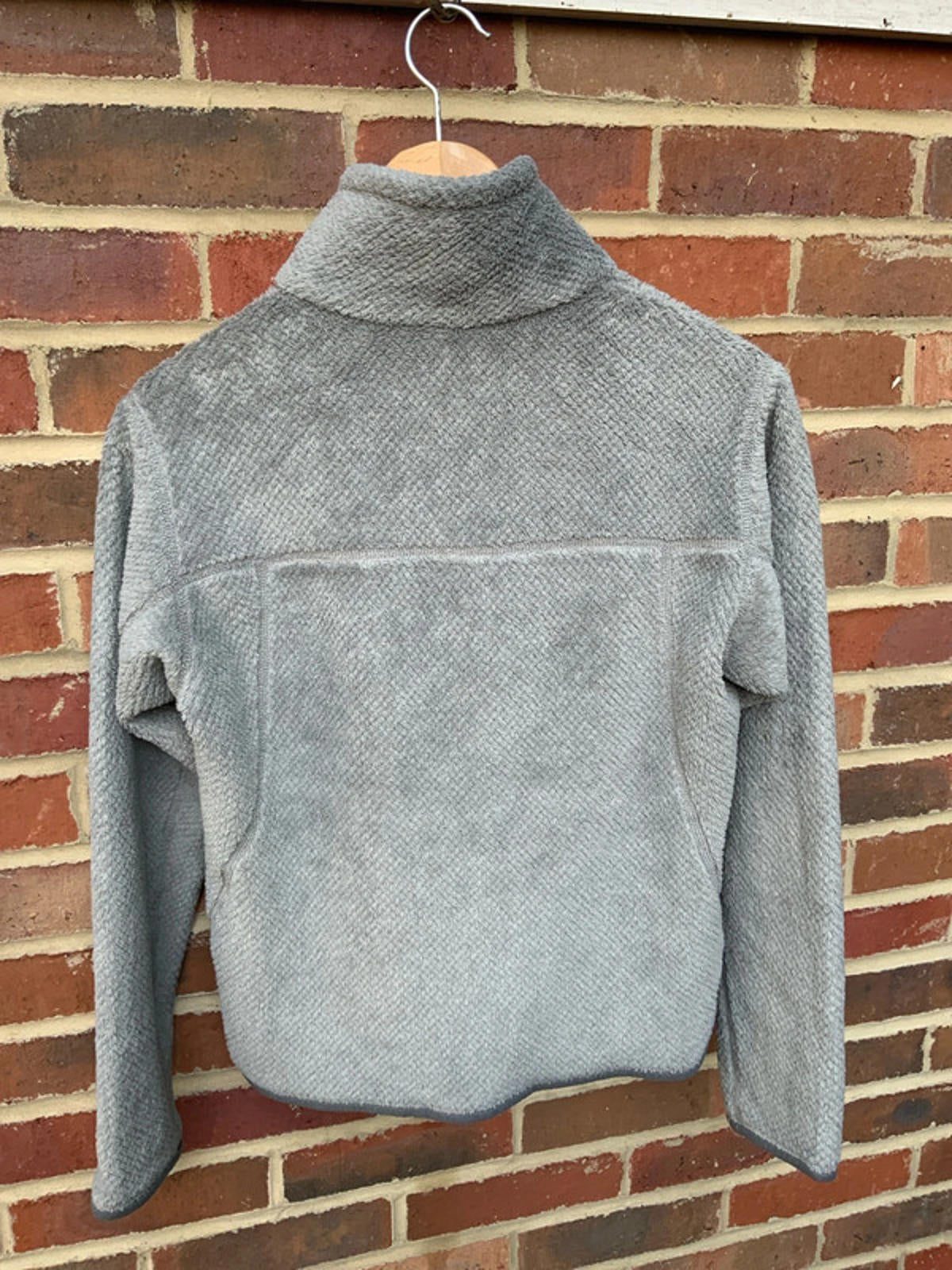 Patagonia half zip fleece small ladies