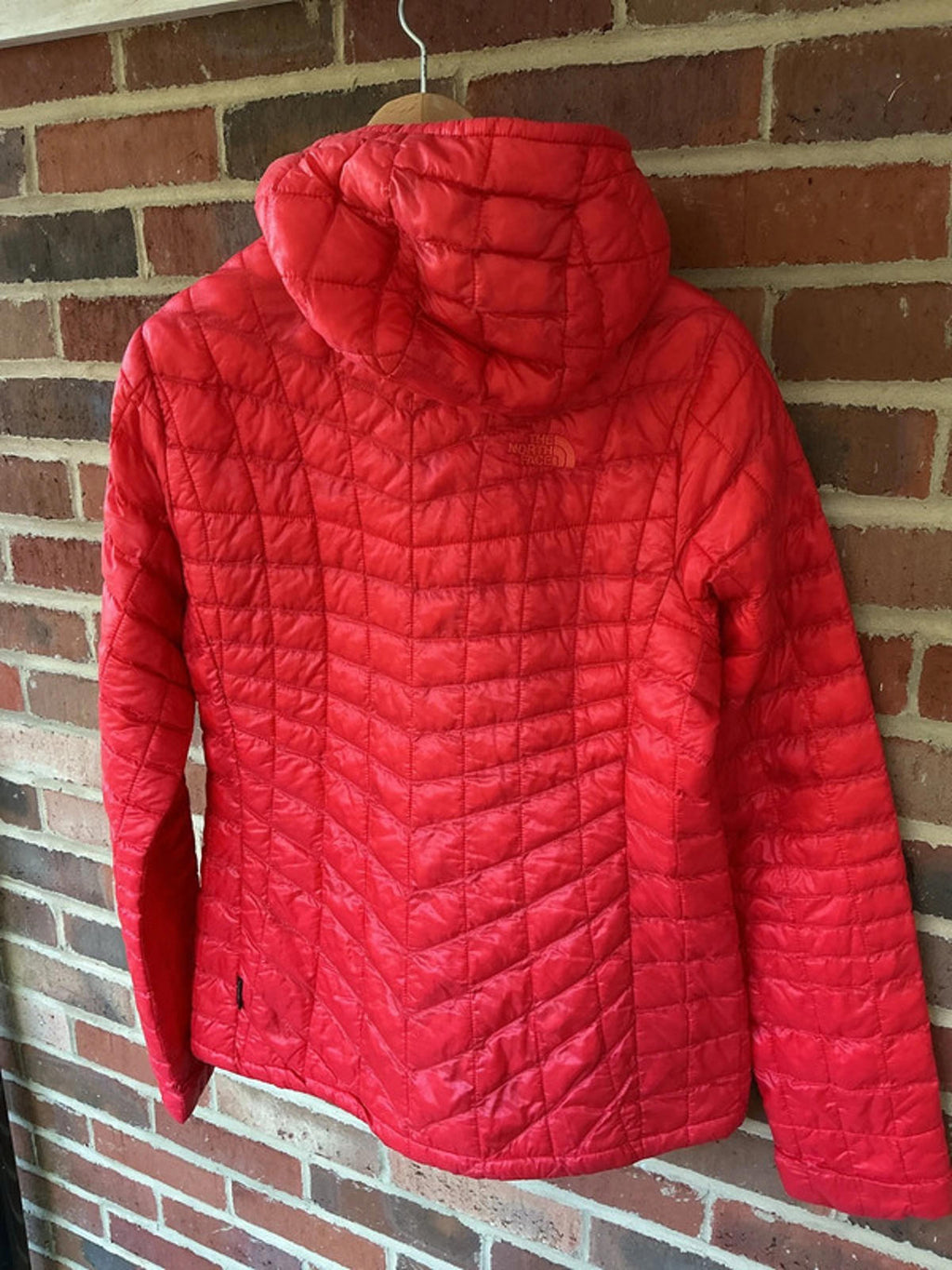 Tnf thermoball jacket large