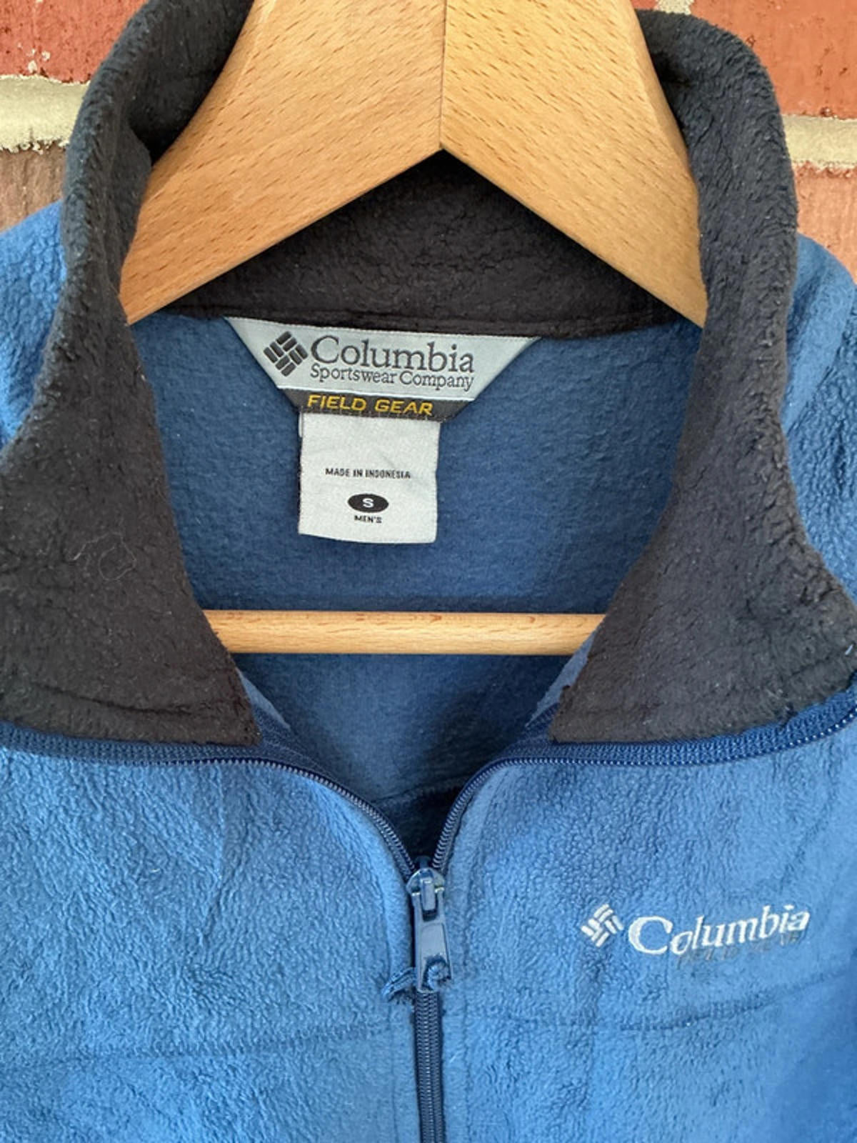 Columbia Men's Blue Fleece Jacket Size S Outdoor Lightweight Warm Layer