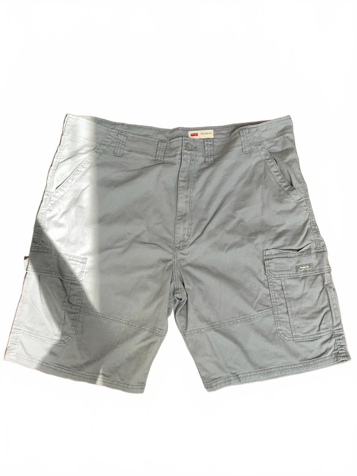 Wrangler cargo shorts 46 waist