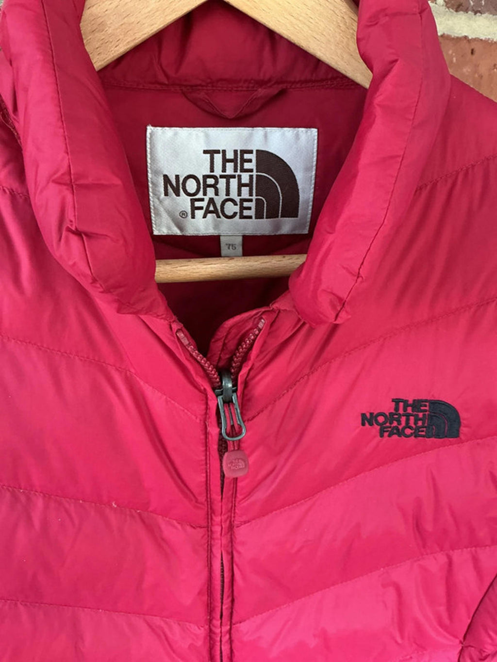 The North Face Women's Burgundy Puffer Jacket Size Xs Warm Winter Coat