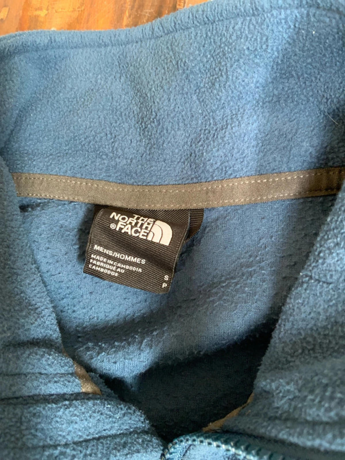 The north face men’s full zip fleece small