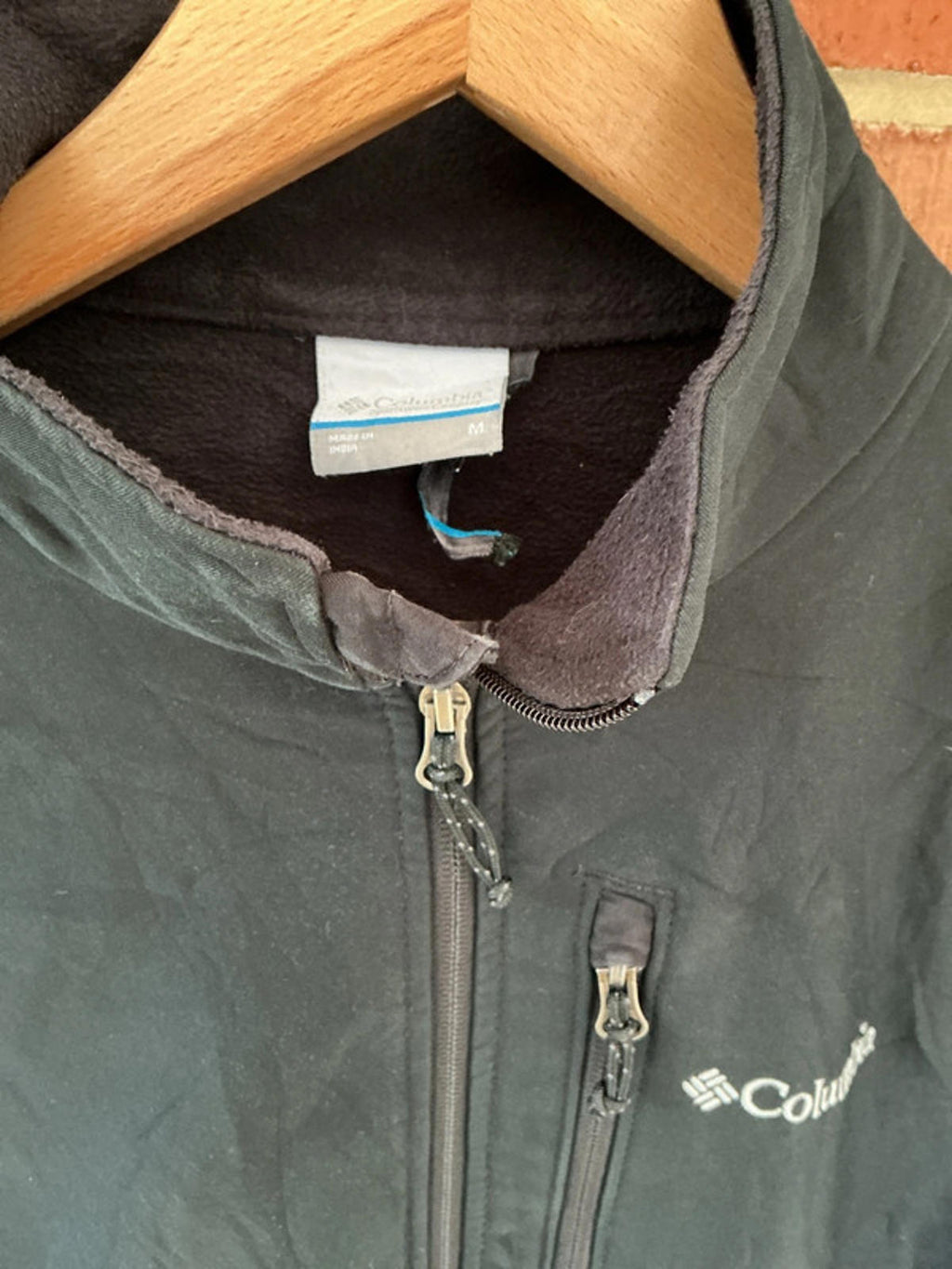 Columbia Black Softshell Jacket Size M Lightweight Outdoor Zip-Up