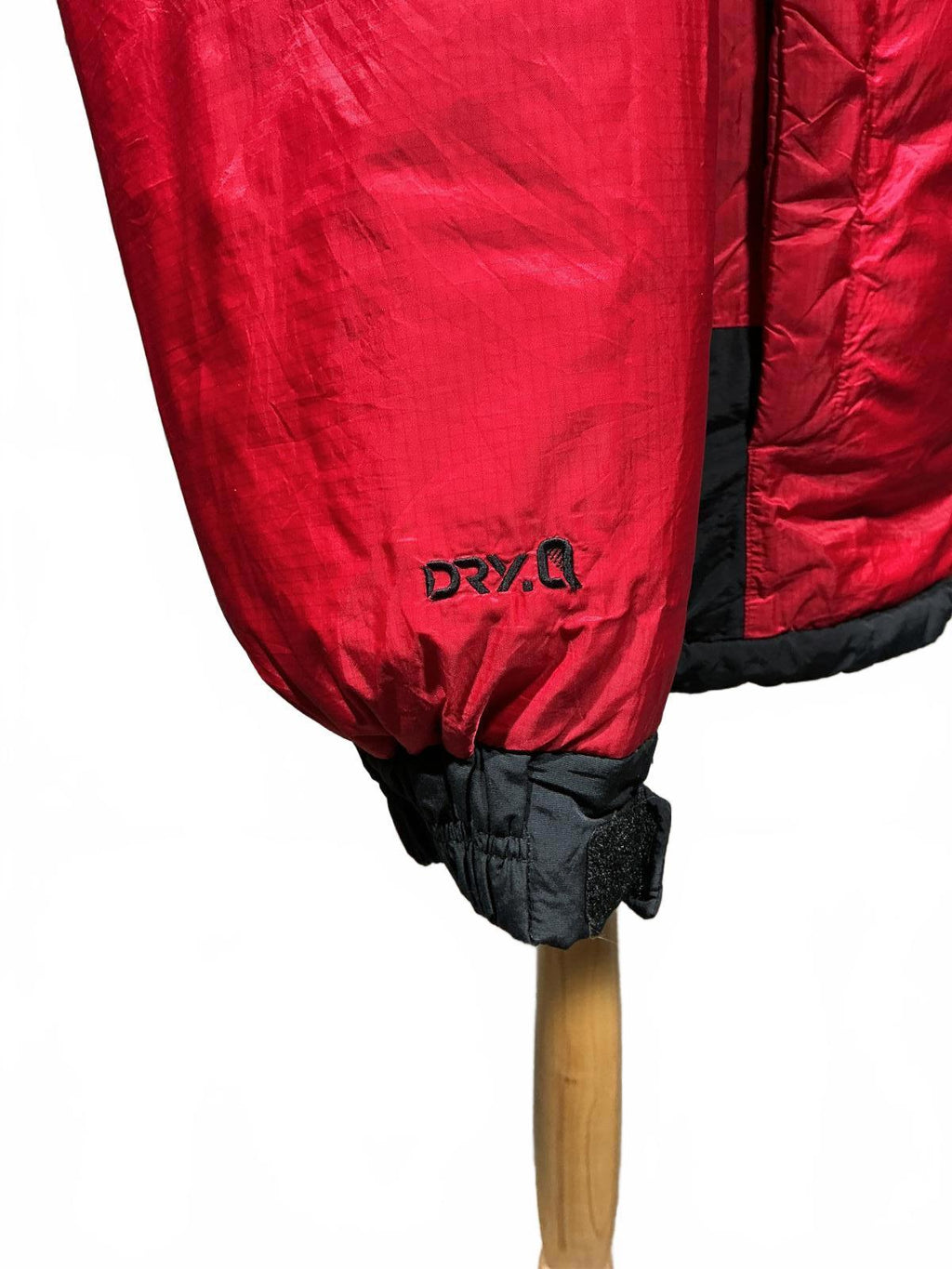 Mountain Hardwear Insulated Men's Red and Black Hooded Jacket