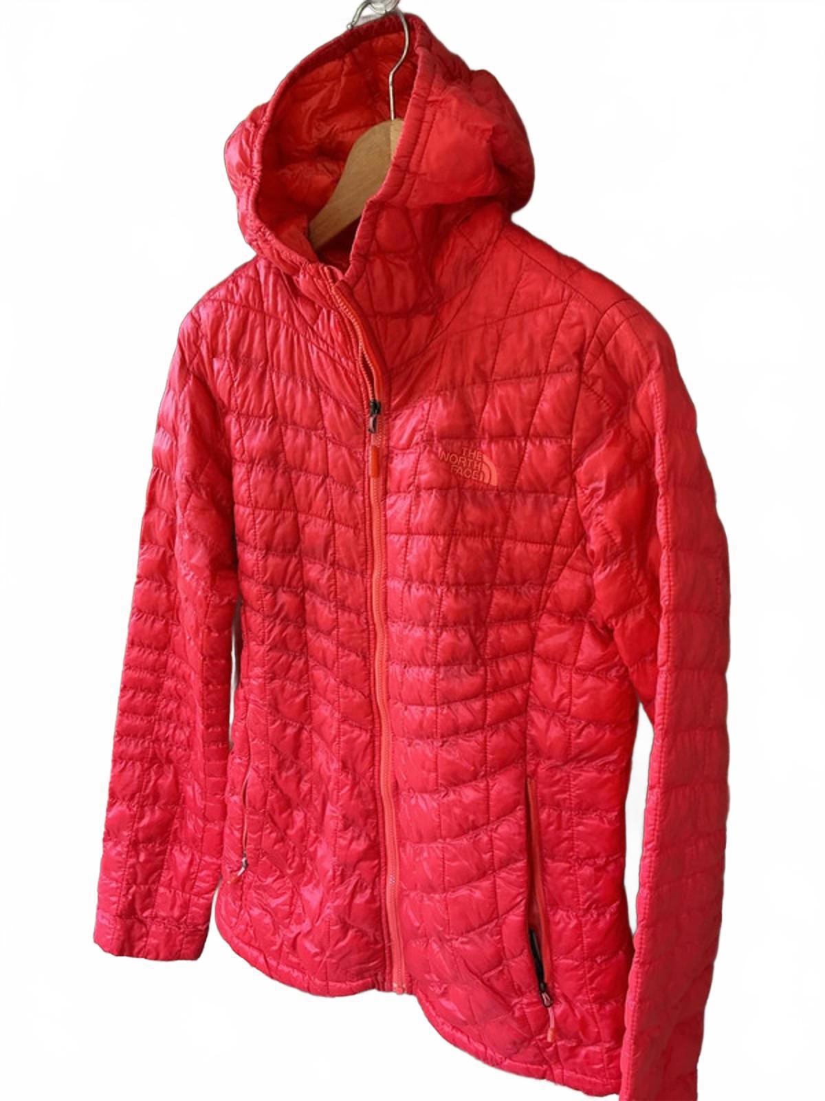 The North Face Women's Thermoball Jacket Medium Coral Very Good Condition