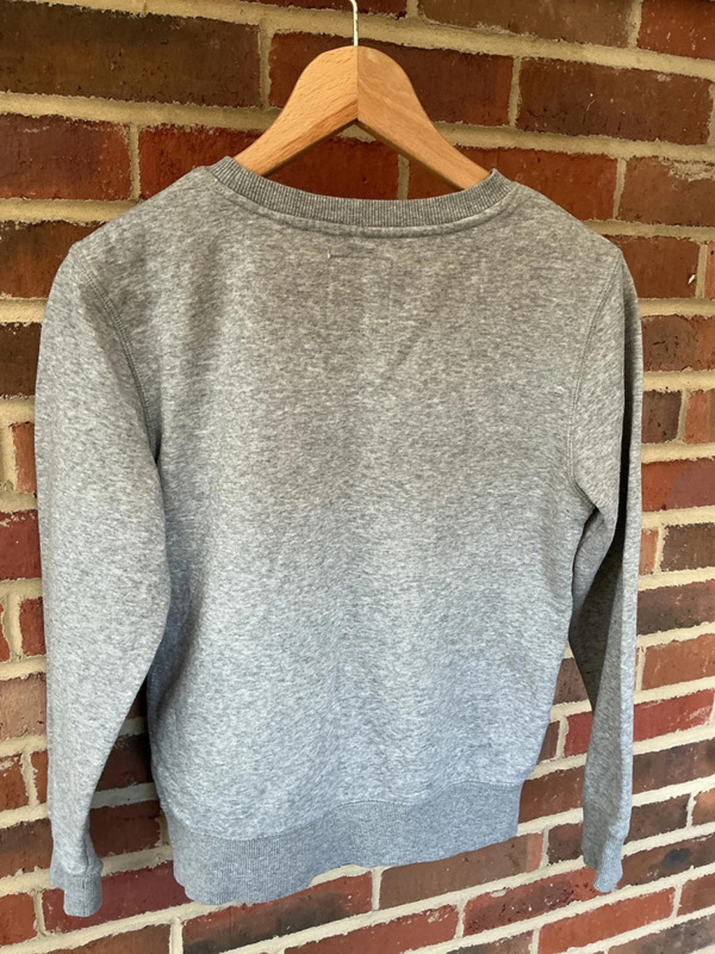 Levi’s batwing sweatshirt age 14