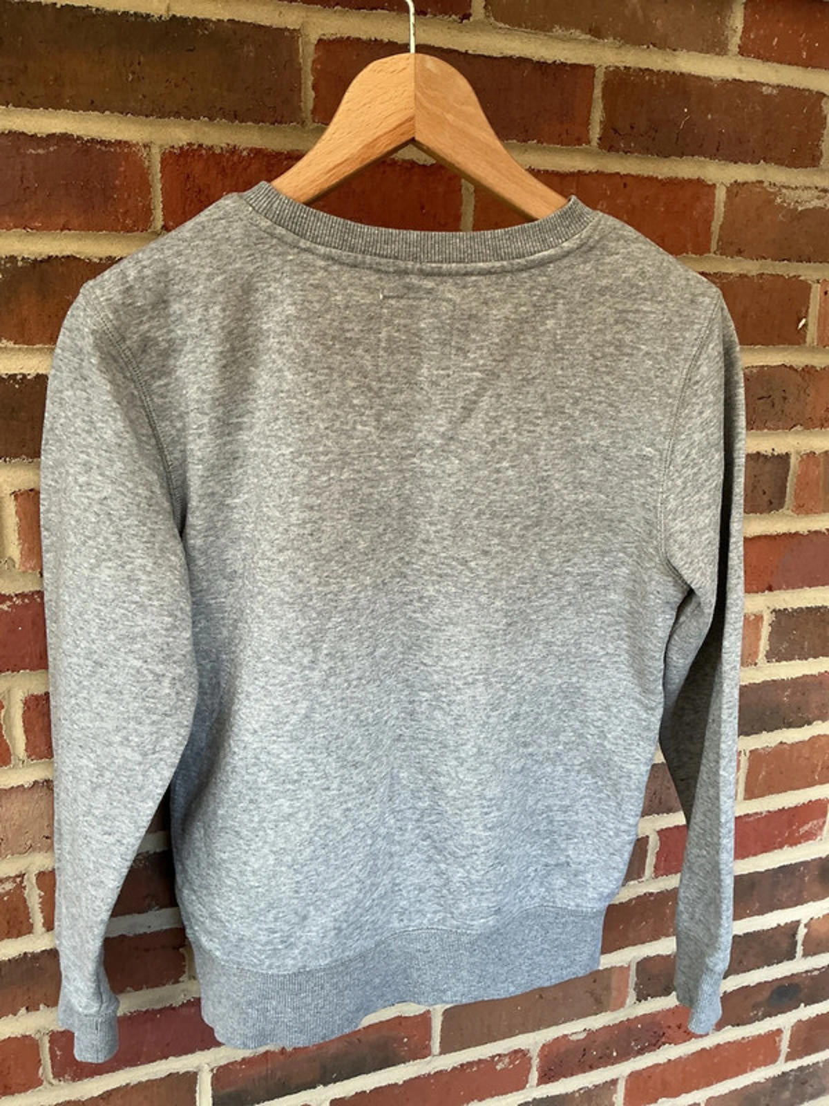 Levi’s batwing sweatshirt age 14