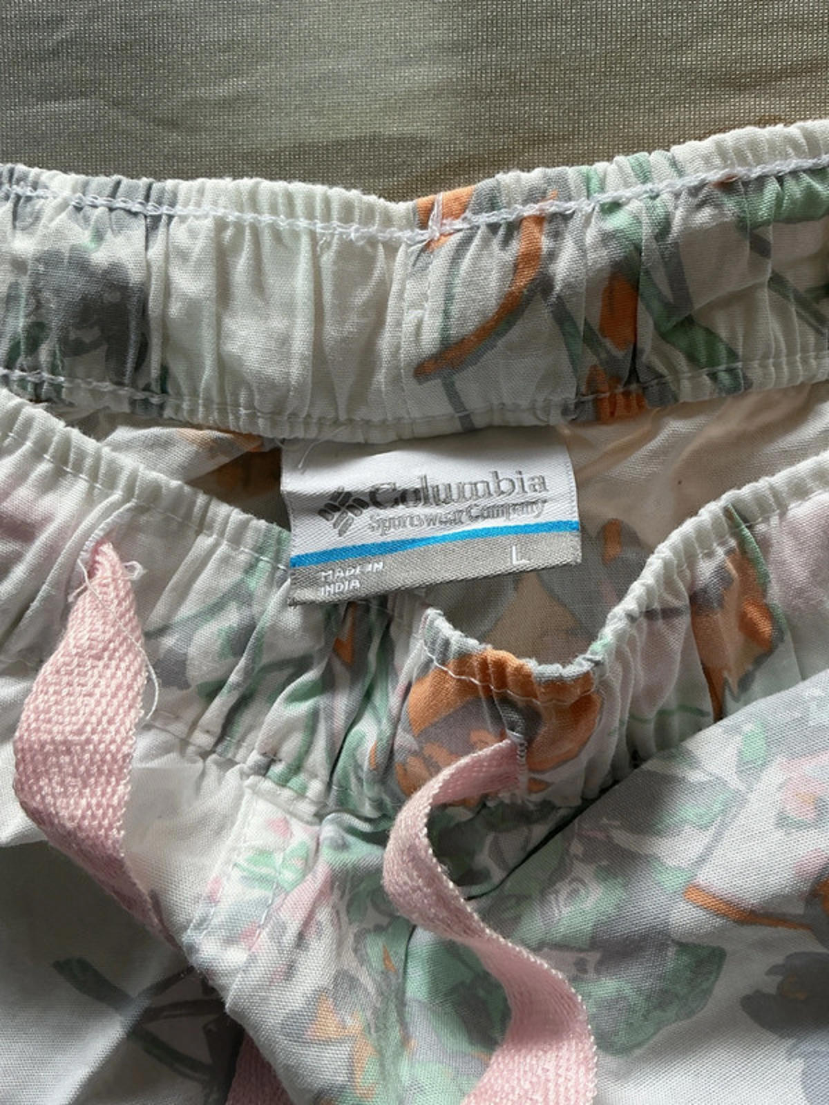 Columbia cotton shorts large