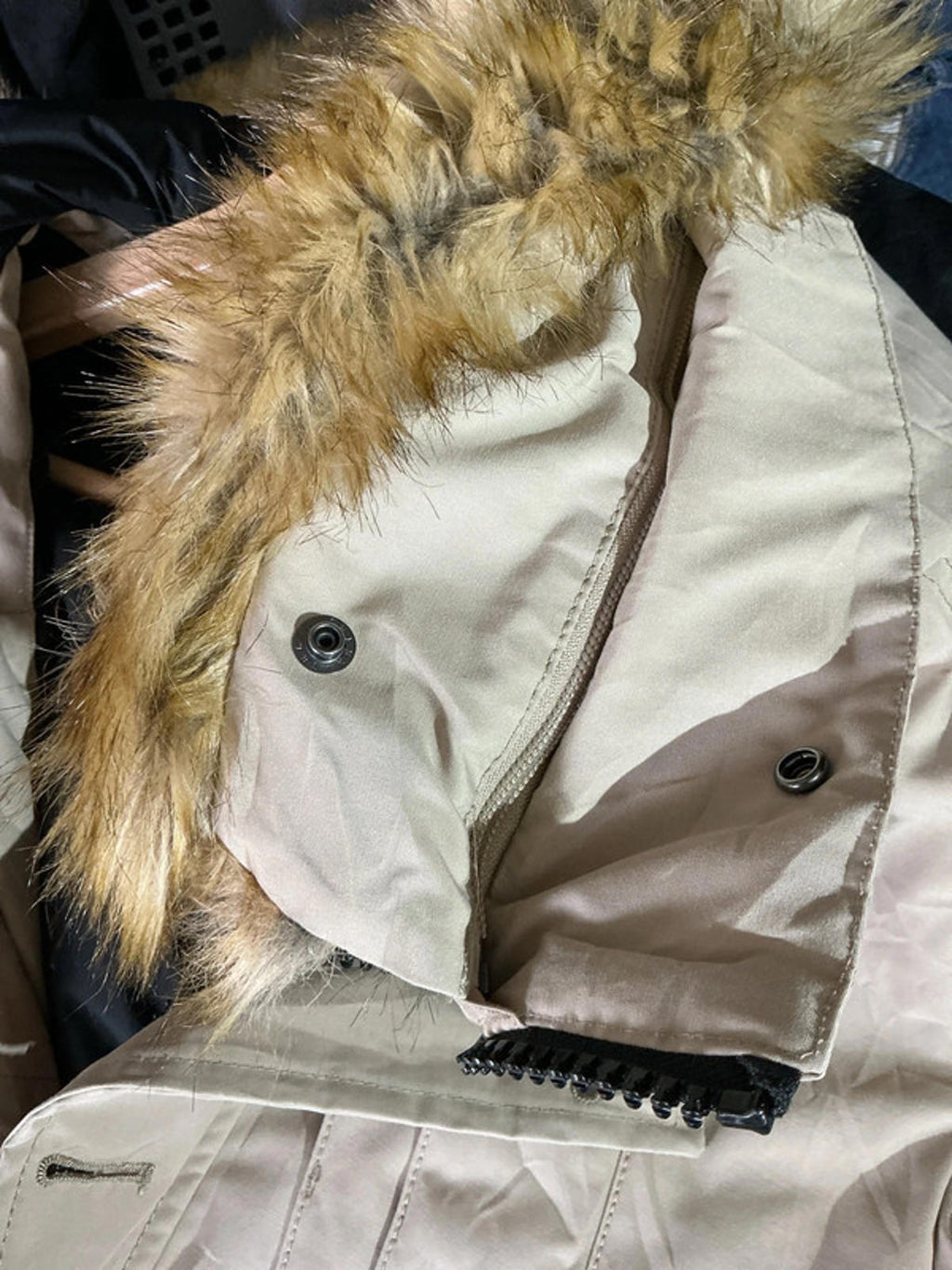 The North Face Men's Beige Parka Jacket with Faux Fur Hood Size RegularXS