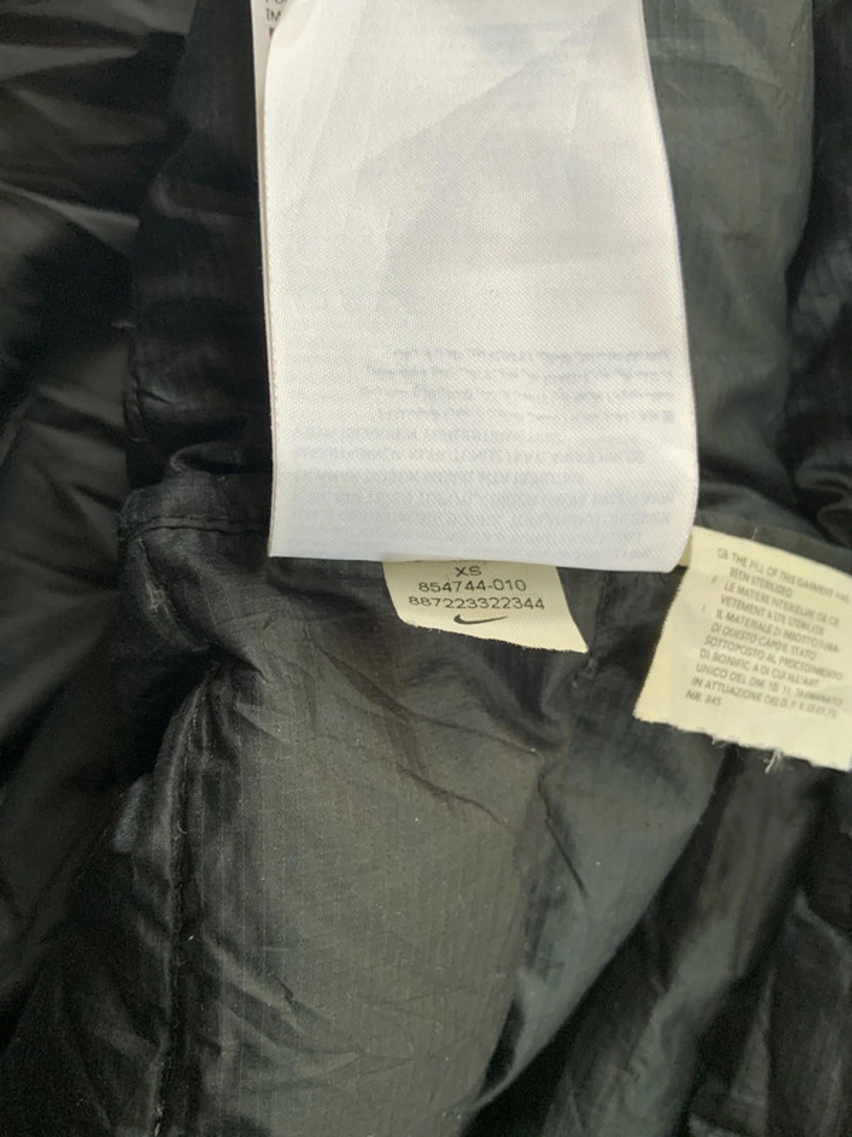 Nike Black Puffer Coat with Hood Size Regular 6 Stylish Winter Outerwear