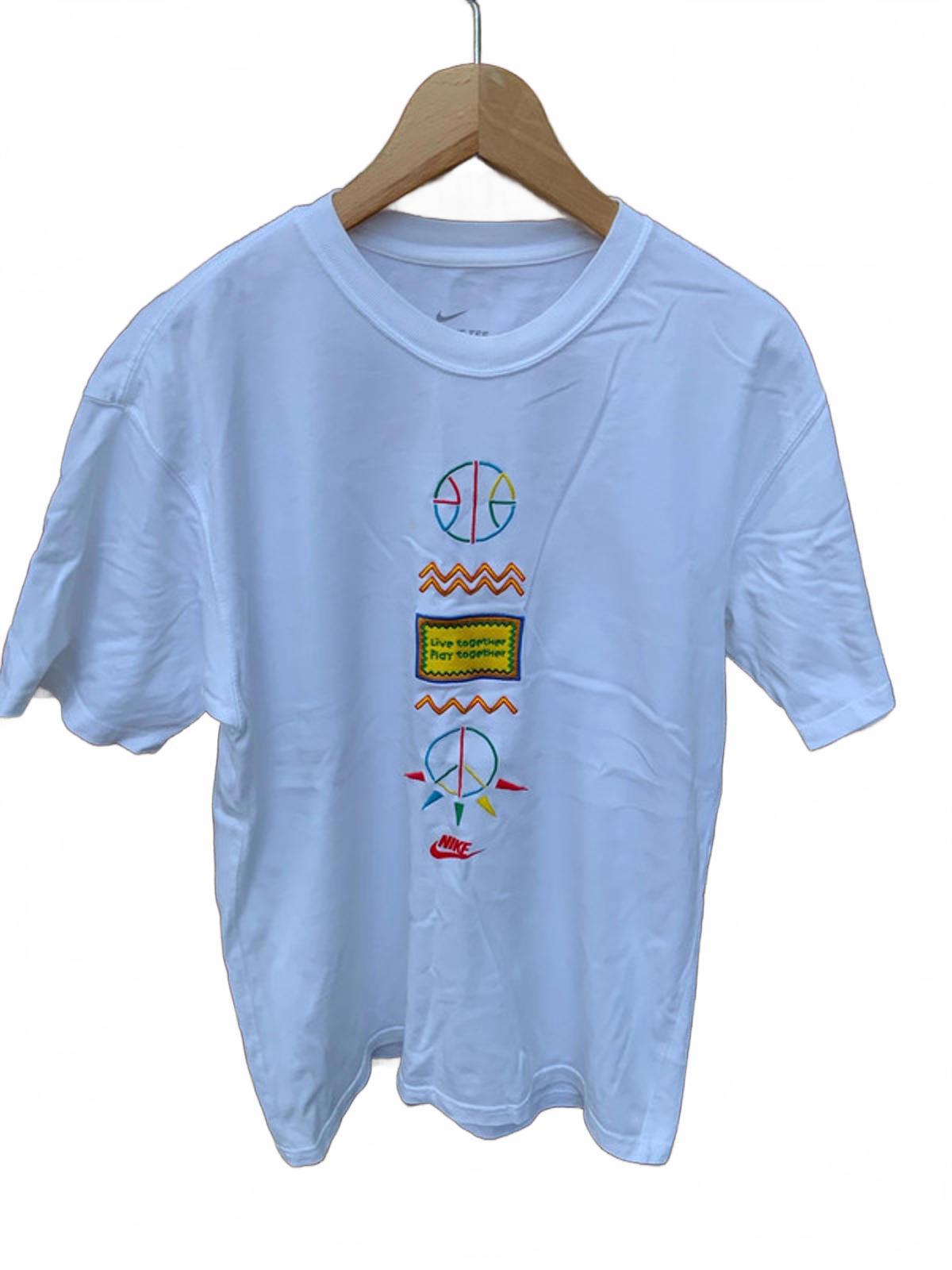 Nike reissue Tshirt small