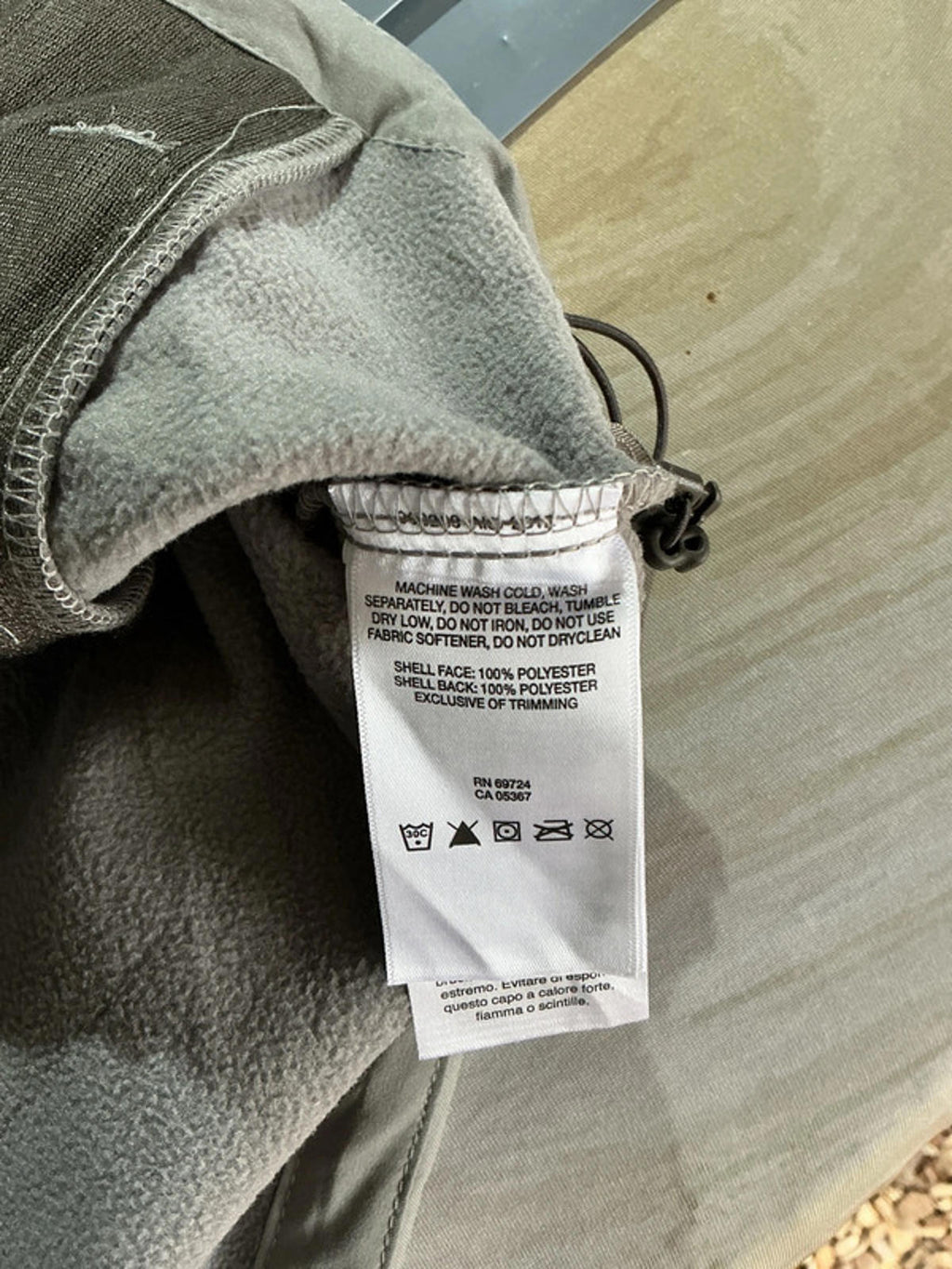 Columbia Men's Grey Softshell Jacket Size S