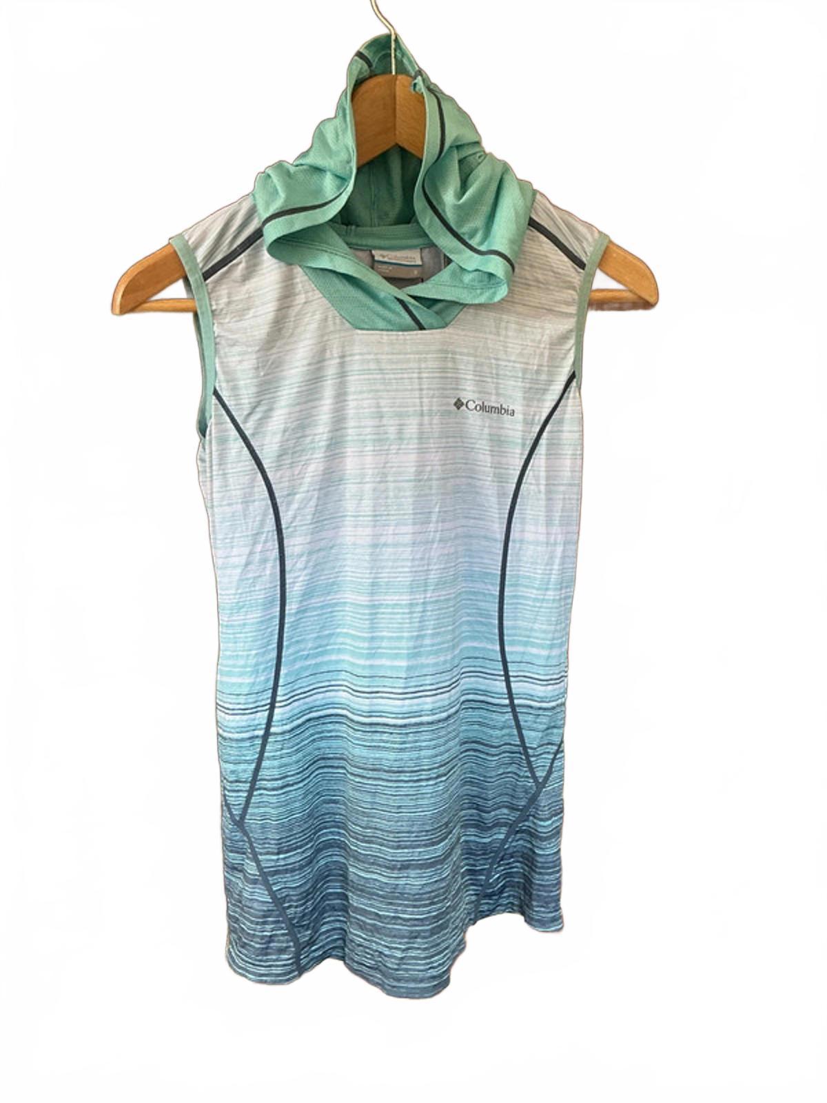 Columbia hooded vest small