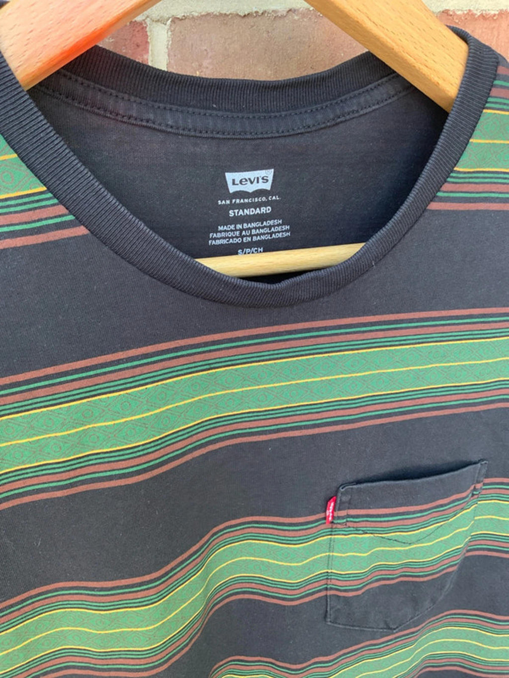 Levi’s Tshirt small