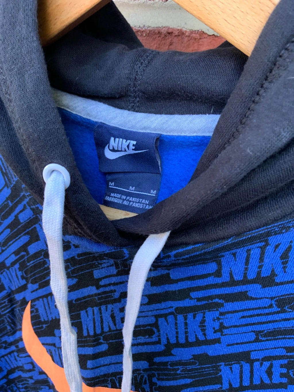 Nike hoodie junior medium