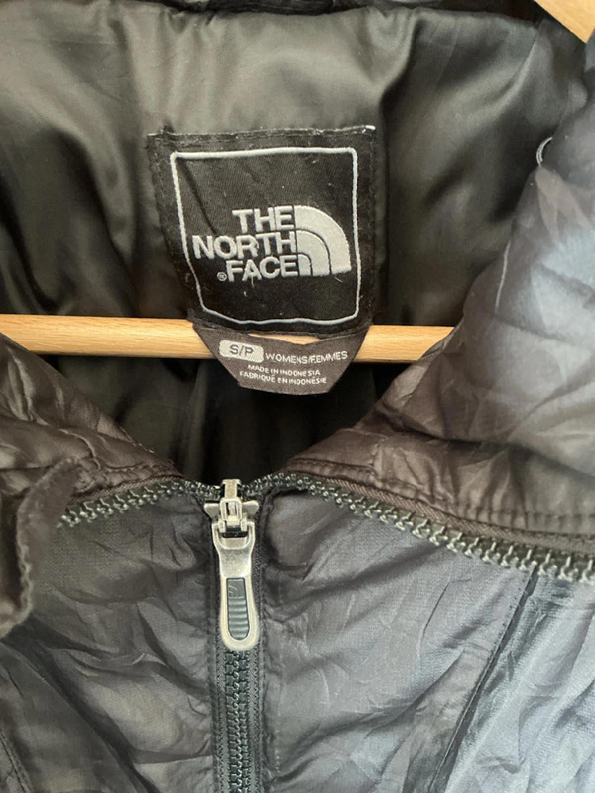 The North Face Women's Down Jacket Ski Skirt Layered Front Small Black