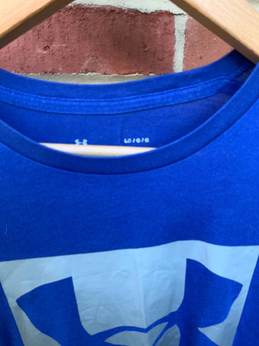 Ua tee large