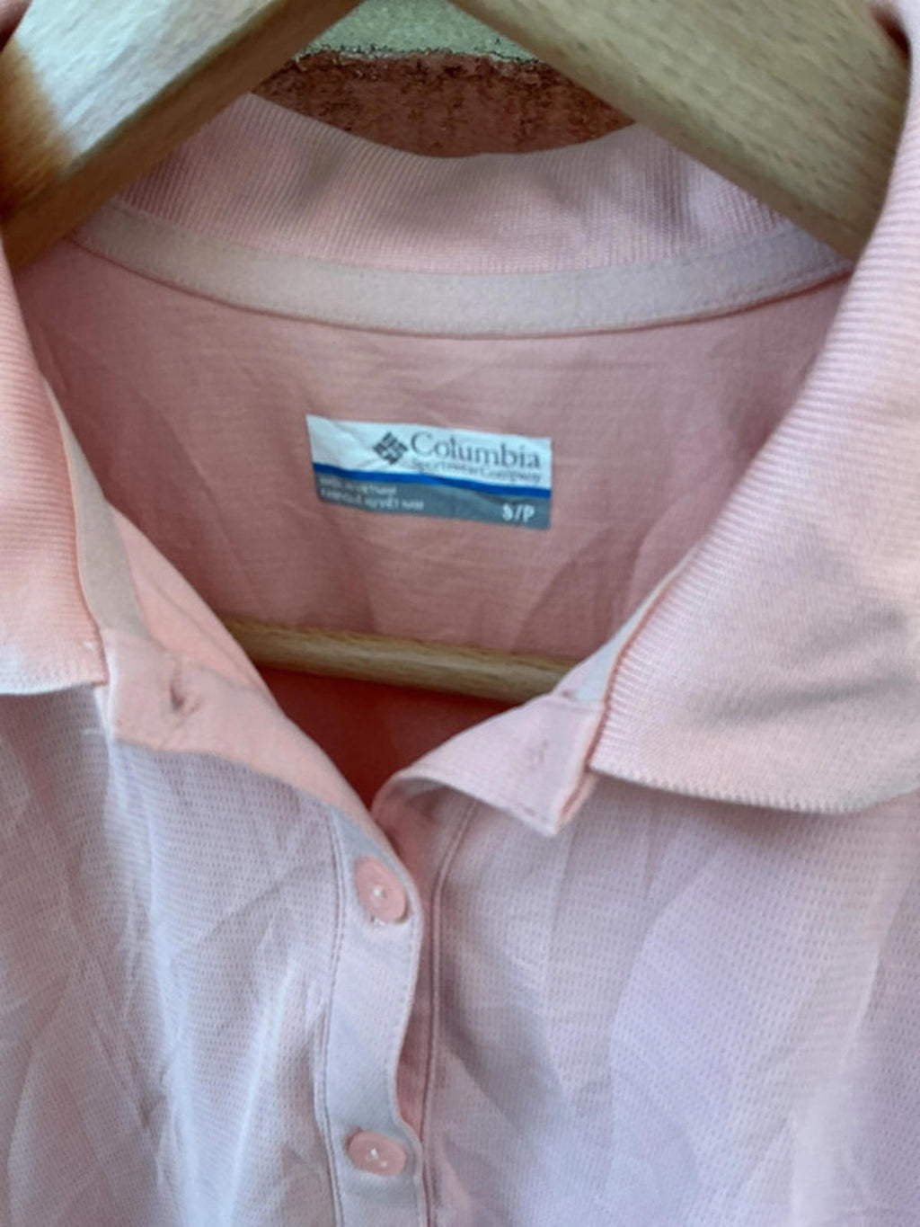 Columbia pfg T-shirt small ladies