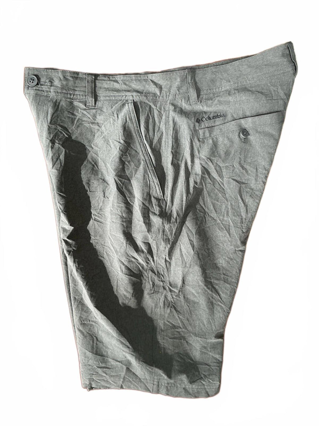 Columbia Men's Cargo Shorts Omni Shield Tech 12 inch Leg Gray Khaki Very Good