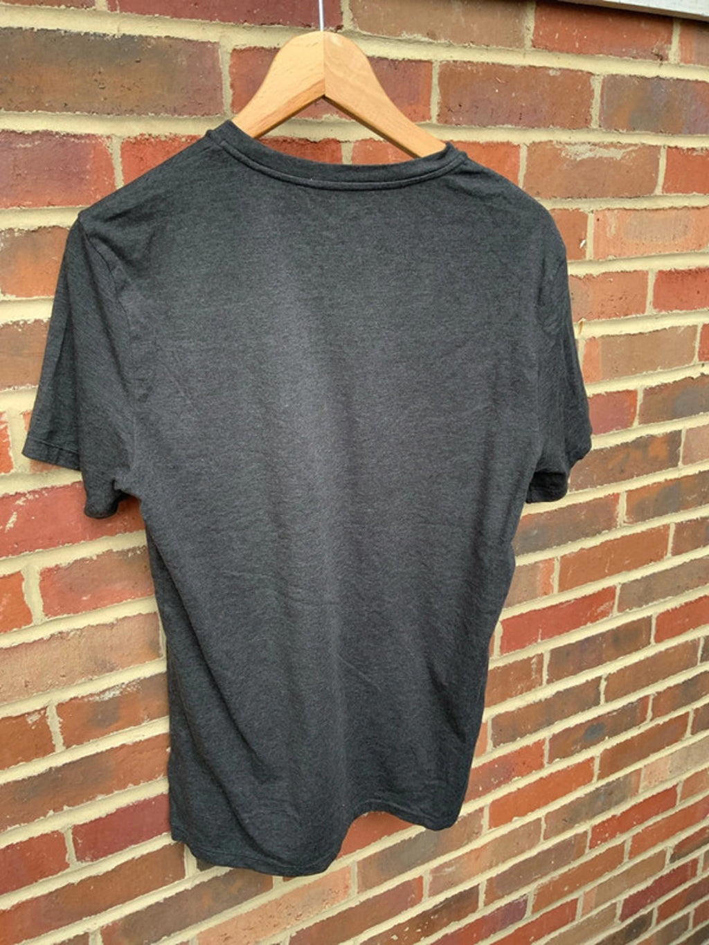Columbia Men's Medium Dark Grey Sportwear Short Sleeve T-Shirt Casual