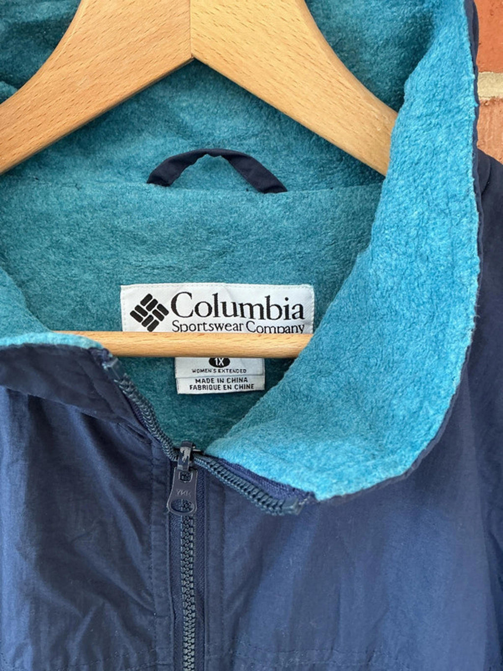 Columbia Women's Extended Size 1X Navy Blue Fleece Lined Jacket