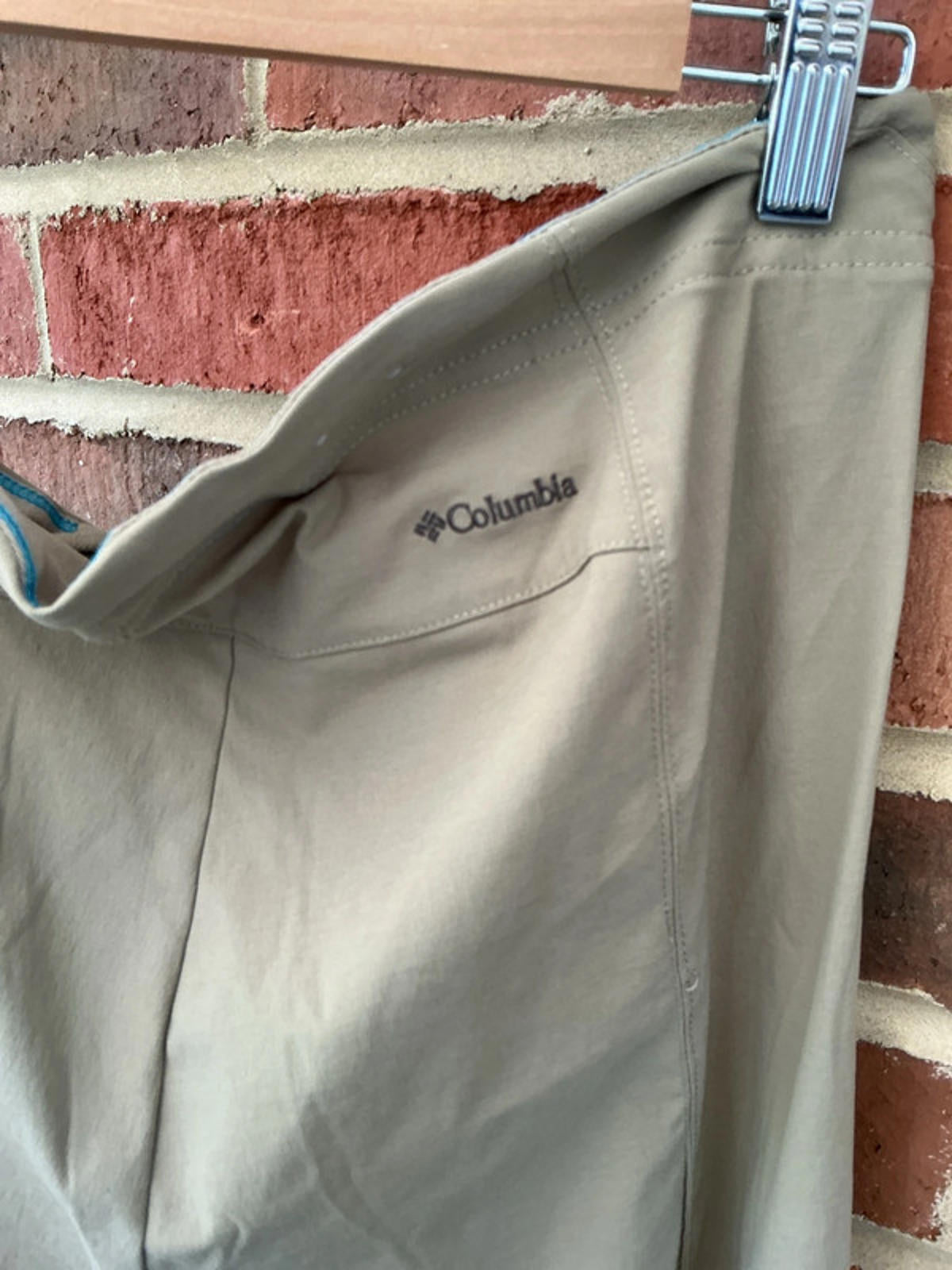 Columbia Women's Lightweight Walking Trousers Size 10 Cream Beige