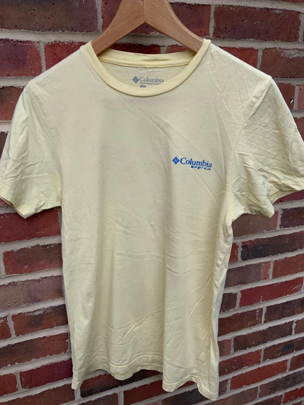 Columbia pfg T-shirt small