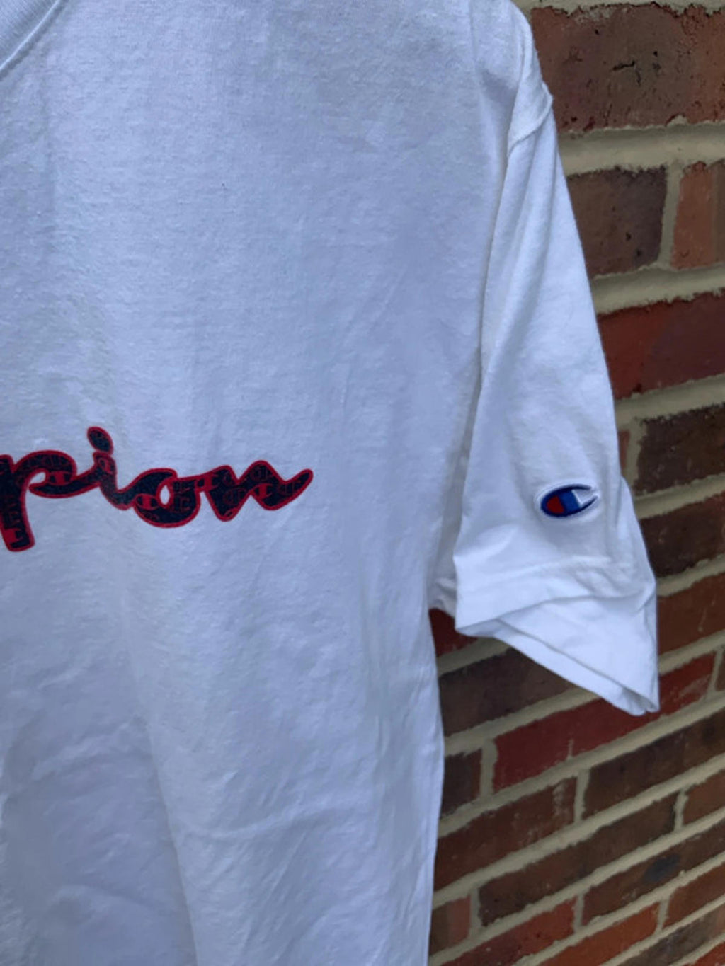 Champion tshirt medium