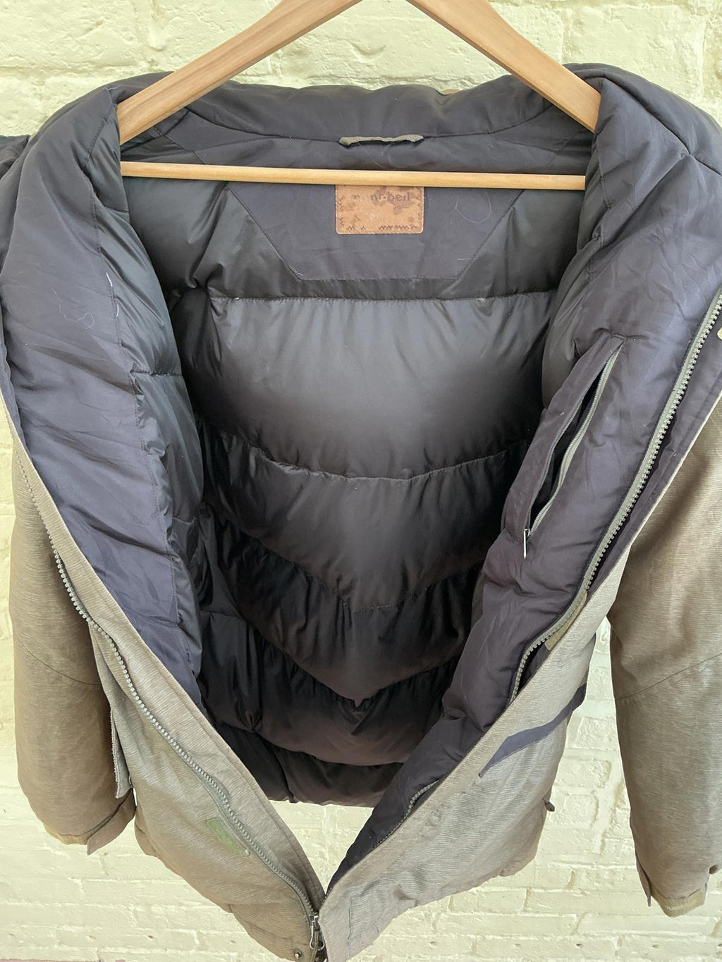 Mont bell Insulated Men's Hooded Down Parka Jacket in Gray