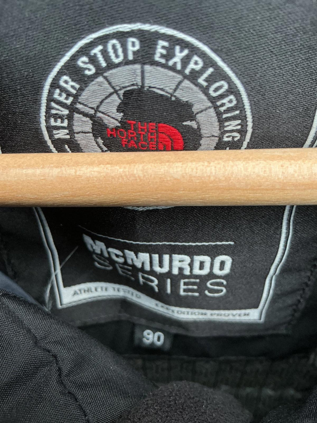 The North Face McMurdo Series Hooded Winter Jacket Size S Black Good