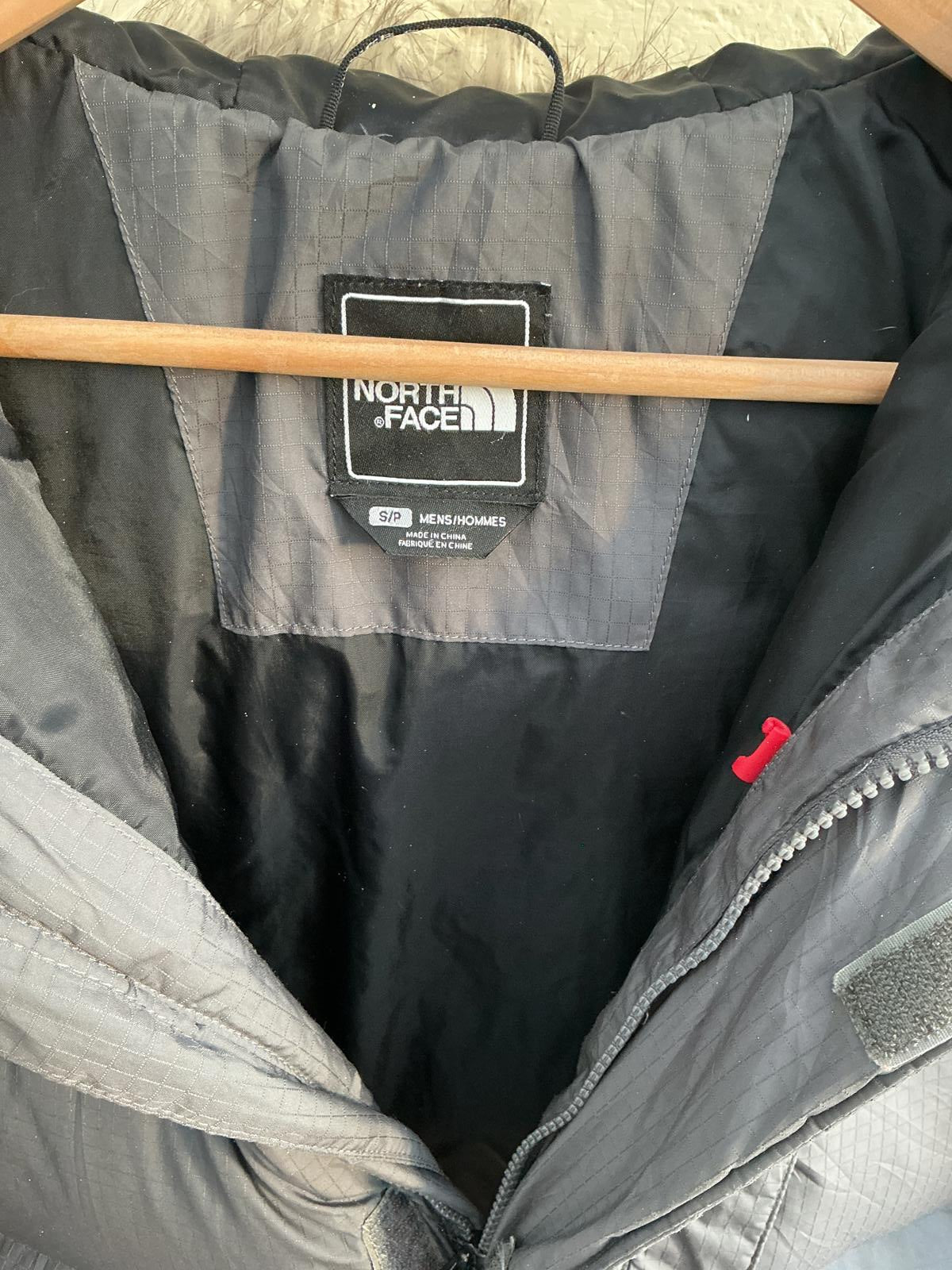 The North Face Men's Grey Puffer 800pro Jacket with Faux Fur Hood