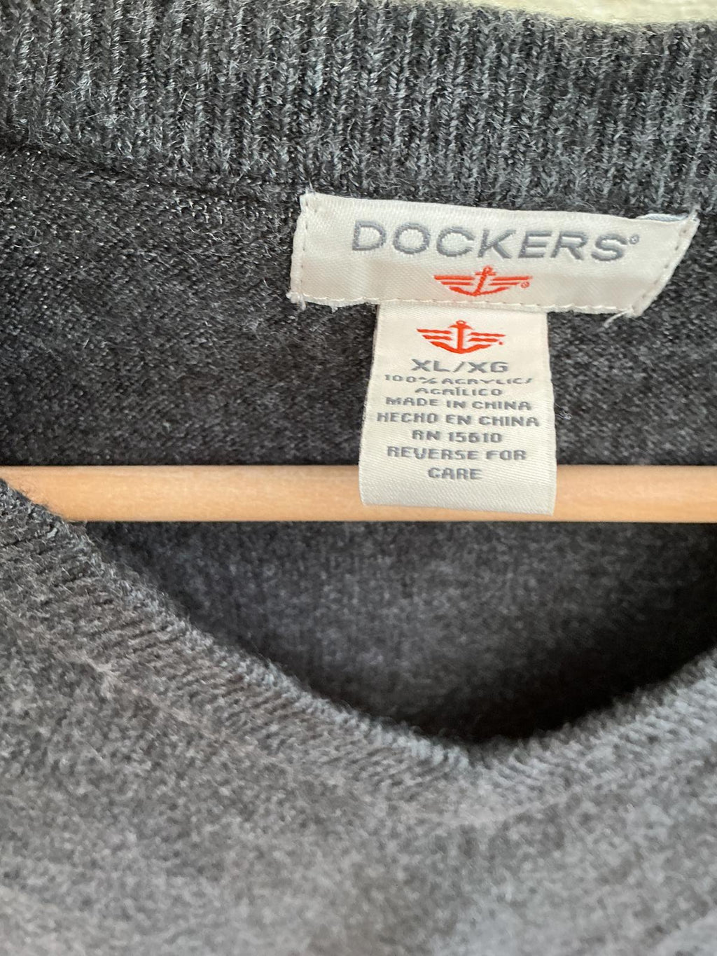 Dockers Men's V-Neck Sleeveless Sweater Vest Charcoal Grey XL/XXL