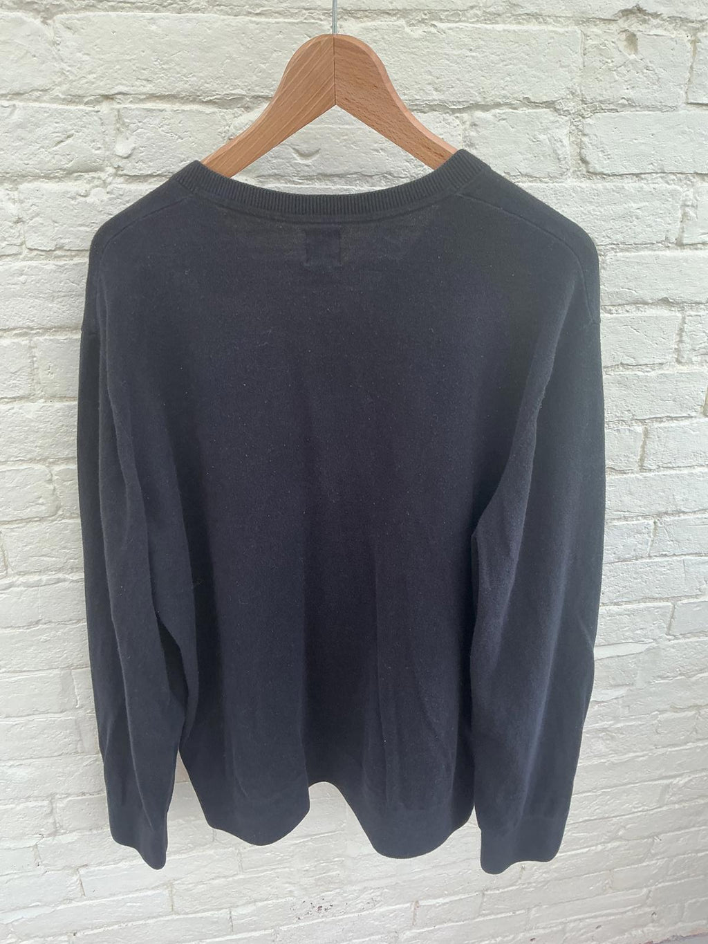 GAP Men's Black V-Neck Sweater XL