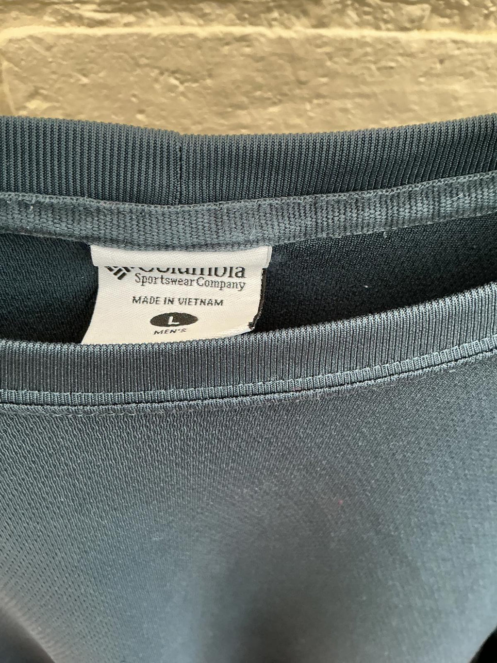 Columbia Men's Short Sleeve Activewear T-Shirt Large