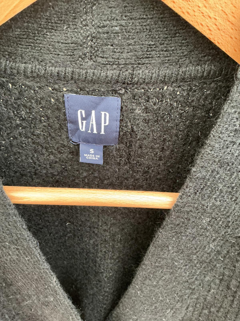 GAP Black Button-Up Knit Cardigan Sweater Size Small