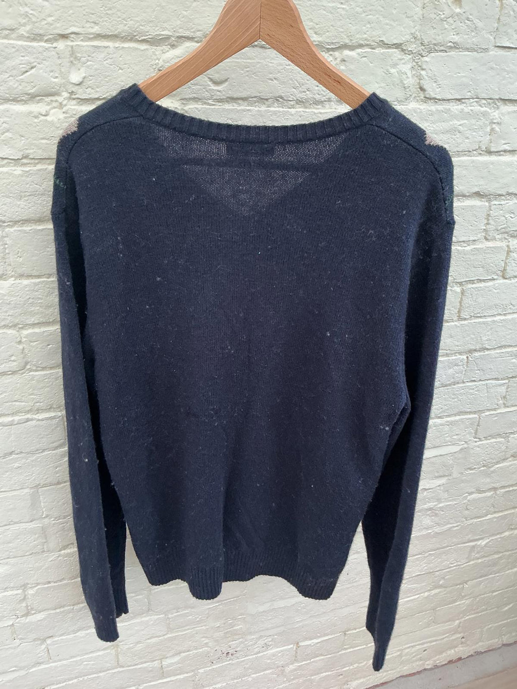 Gap Men's V-Neck Argyle Sweater Medium