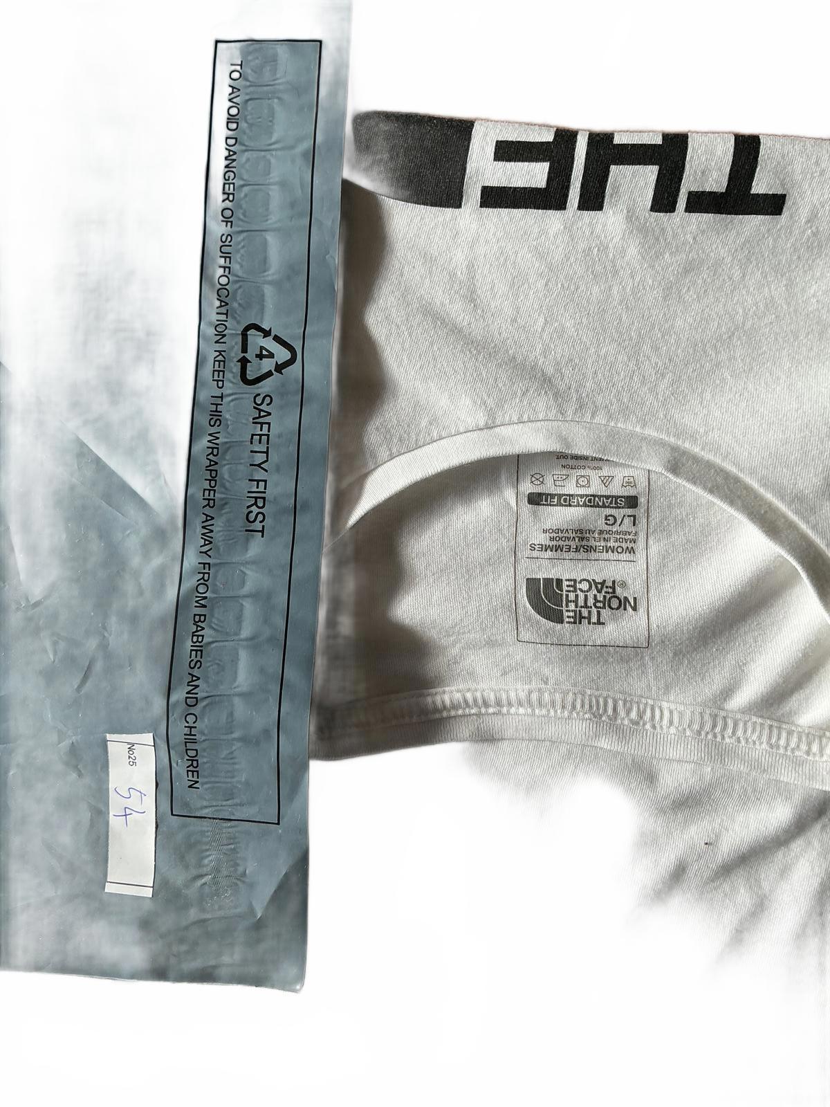 The North Face Women's White Logo T-Shirt Size UK 10