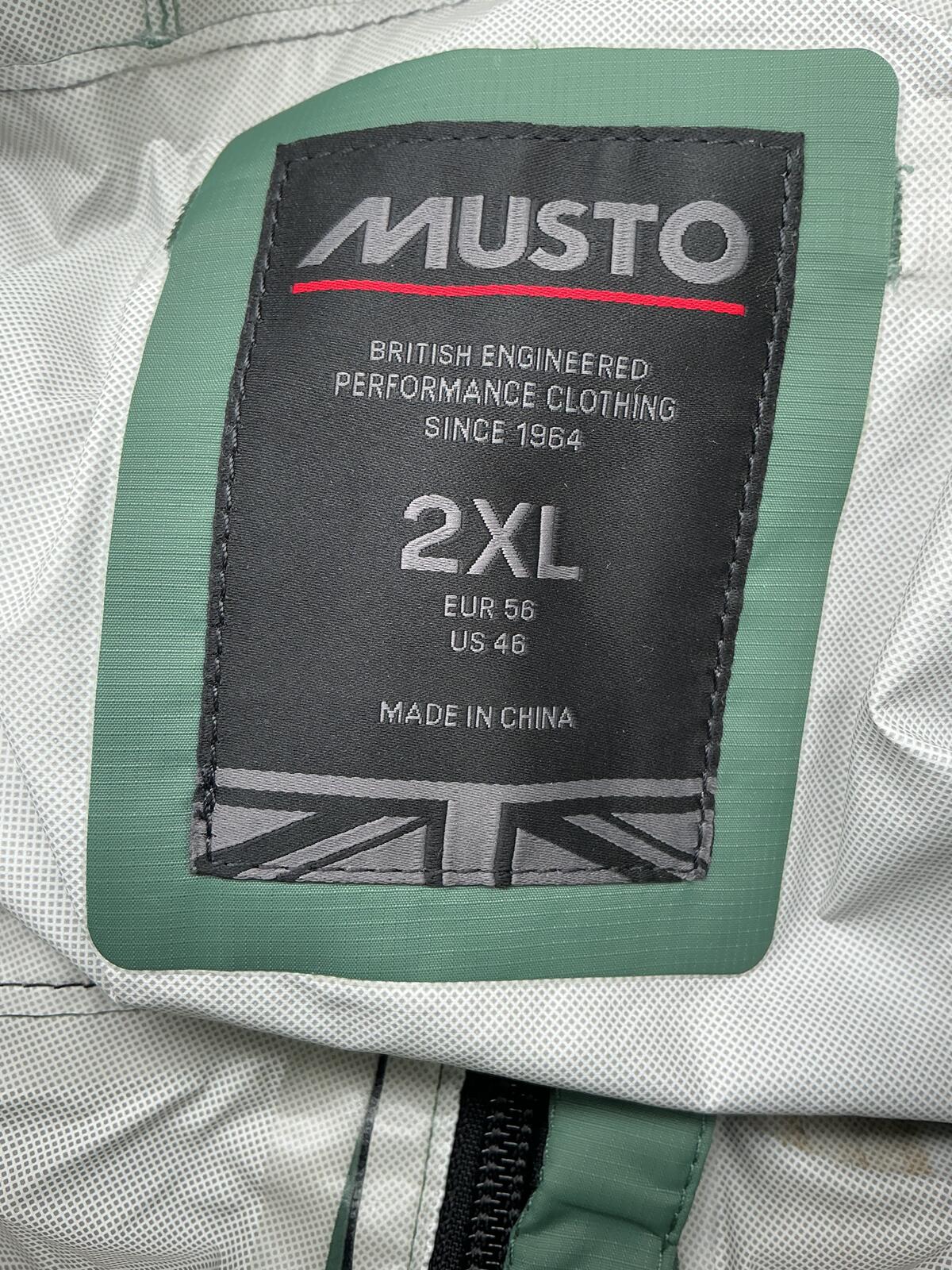 Musto Lightweight Waterproof Hooded Jacket Size Regular 2xl Green Black