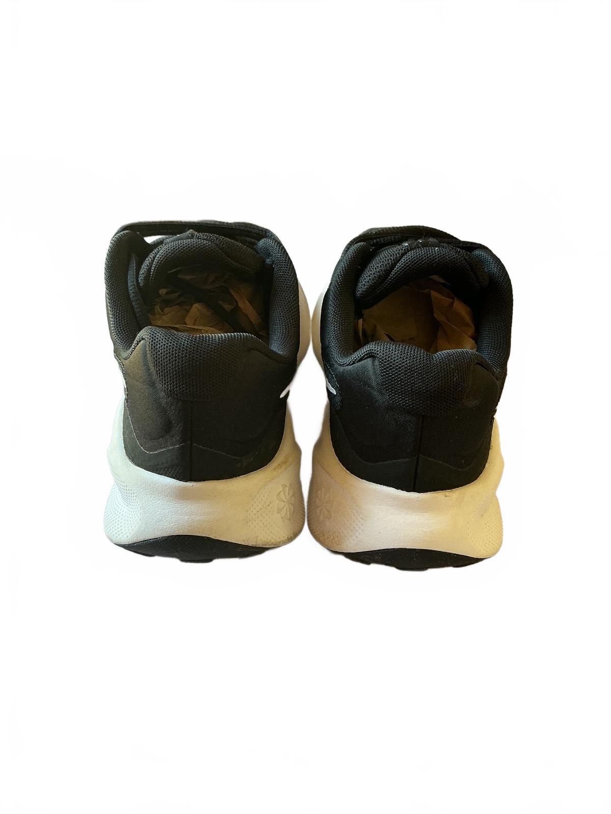 Hoka Clifton grey black running shoes