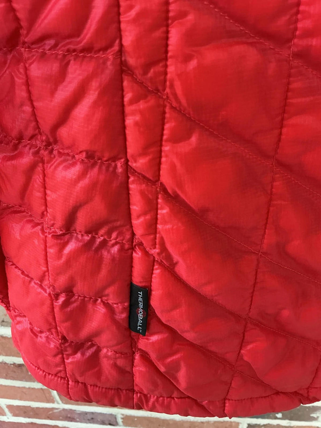 The North Face Women's Thermoball Jacket Medium Coral Very Good Condition
