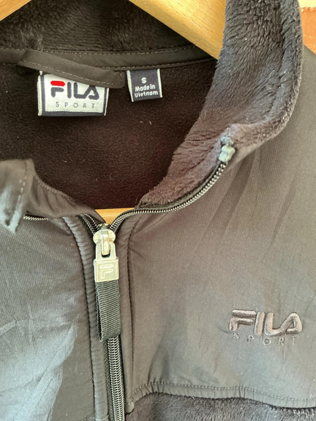 Fila Sport Black Fleece Jacket Size S Lightweight Warm Casual Zip Up