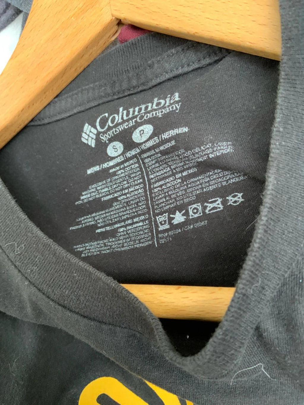 Columbia Sportswear Company Black Portland Graphic T-Shirt Size S