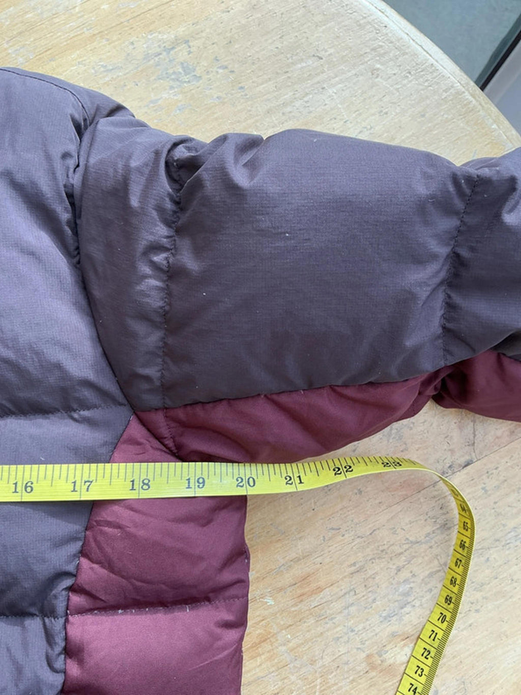 Columbia Women's Down Puffer Jacket Small Burgundy Brown Very Good