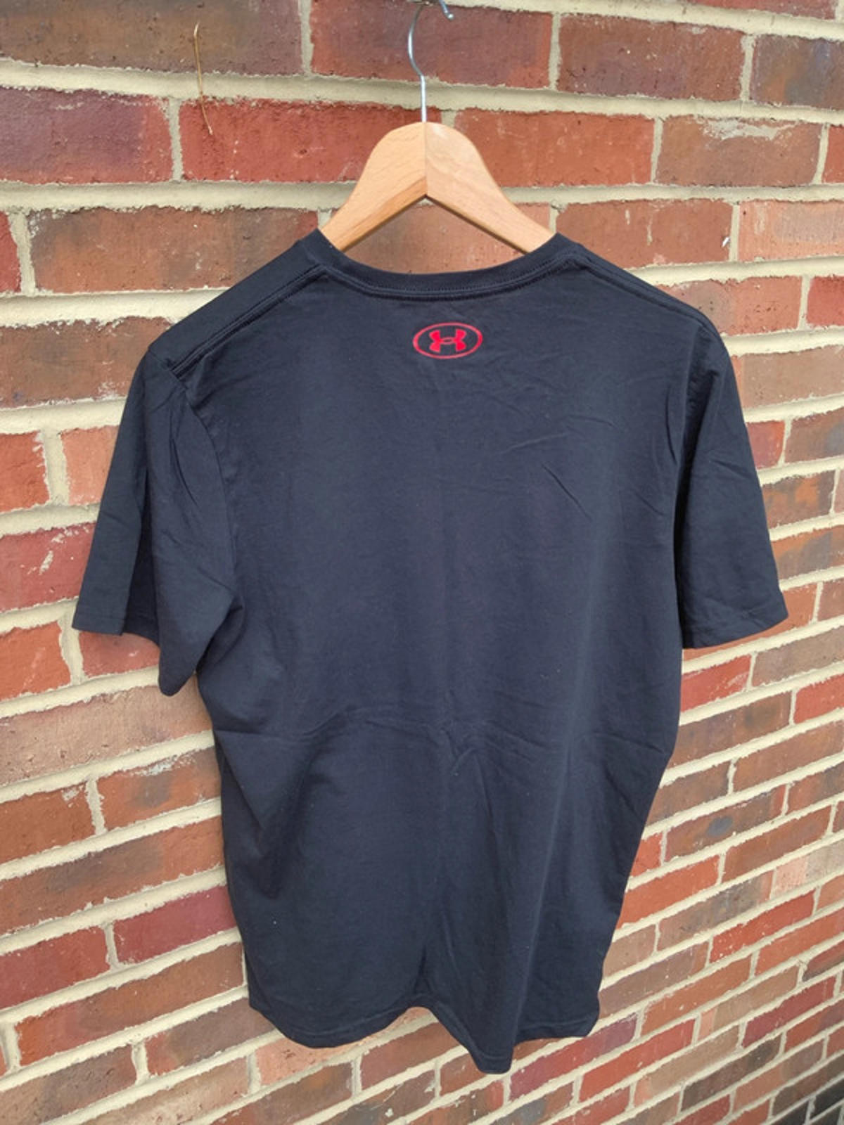 Under armour T-shirt medium